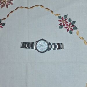 Elegant Silver Women's Watch